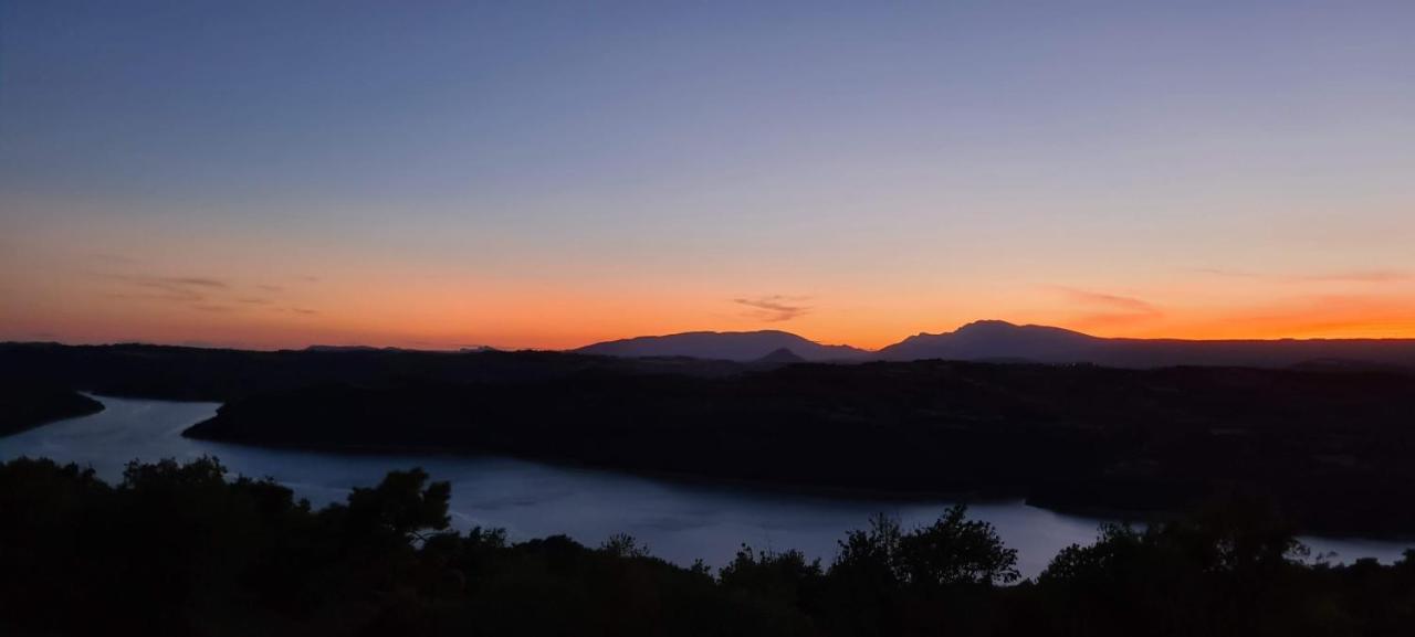 Casa Mon Villa Tiurana Buitenkant foto